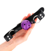 KINK - BREATHABLE BALL 4 CM GAG WITH DOUBLE RIVET PURPLE 62.5 x 2.5 CM ADJUSTABLE 42-58 CM - Afbeelding 3